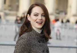 Emily jean stone (emma stone) was born on november 6, 1988, in scottsdale, arizona, to krista jean s. Emma Stoun Ne V Silah Skryt Okruglivshijsya Zhivot Na Fone Sluhov O Beremennosti Foto