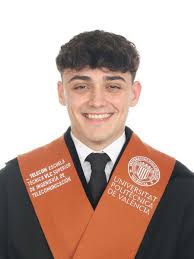 ✨ El pasado 11 de julio fue un día muy especial para mí, ya que tuve la  oportunidad de exponer mi Trabajo de Fin de Grado "Retrieval-Augmented  Generation para la extracción de