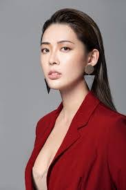 Crystal Yang's Instagram, Twitter & Facebook