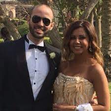 أي بخر بالطيب] الْمَيِّتَ فَأَوْتِرُوا» (رواه ابن حبان). Ù„Ø£ÙˆÙ„ Ù…Ø±Ø© Ù‡Ø°Ù‡ Ø§Ø¨Ù†Ø© Ø´Ù…Ø³ Ø§Ù„Ø¨Ø§Ø±ÙˆØ¯ÙŠ ÙˆÙ„Ø§ Ø´Ø¨Ù‡ Ø¨ÙŠÙ†Ù‡Ù…Ø§ Ø¨Ø§Ù„ØµÙˆØ± Ù…Ø¬Ù„Ø© Ø§Ù„Ø¬Ø±Ø³