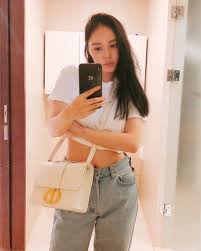 Kami pun sepakat untuk melepas . Min Hyo Rin Shares Her Simple And Fresh Style Kkuljaem ì¢‹ì•„