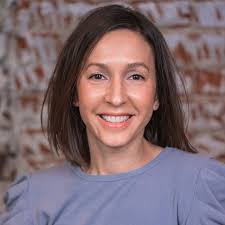 Sara Bolton's Instagram, Twitter & Facebook