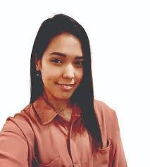 Karina Silva's Instagram, Twitter & Facebook