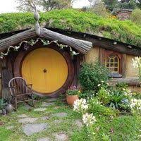 Hobbiton Movie Set Farm Tours Matamata Waikato Porte De Hobbit Maison De Hobbit Hobbit
