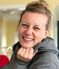 Melissa Grothe's Instagram, Twitter & Facebook