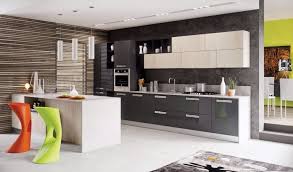 Cuisine Blanche Et Grise 30 Designs Modernes Et Elegants Cuisines Design Meuble Cuisine Blanc Cuisine Moderne