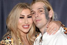 Aaron Carter's baby mama Melanie Martin breaks down in tears & shares  heartwrenching message about rapper's tragic death