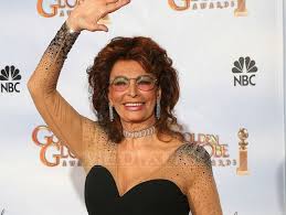 A recipient of multiple awards and honors, loren has left her mark on both american and european. Sophia Loren Va SusÅ£ine Un Turneu Cu Spectacole De Tip One Woman Show In 2016