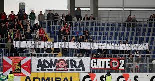 Polten basketball es actualmente de 1.4. Admira Fans Gegen Skn St Polten Mit Mahnender Chroeografie