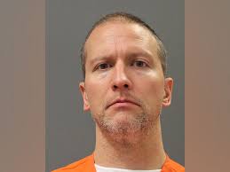 Attorneys for the four minneapolis police officers charged in george floyd's death argue that their clients should each get a separate trial. Derek Chauvin Invokes Fifth Amendment In Trial For George Floyd S Death Won T Testify Zee5 News
