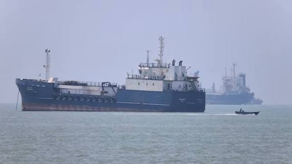 Iran says Hormuz deal with Oman at 'final stage' as safe shipping route  agreed Read more: https://www.itv.com/news/2026-08-06/iran-says-hormuz -deal-with-oman-at-final-stage-as-safe-shipping-route-agreed