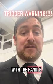 Karen's Diner waiter tells customer she looks 'bulimic'