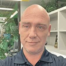 Eric Withrow's Instagram, Twitter & Facebook