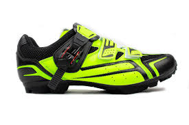 A bermuda moletom jet preta é produzida com moletom premium, trazendo leveza e liberdade de. Sapatilha Ciclismo Mtb Jet Hornet Preto Amarelo Carbon Sports