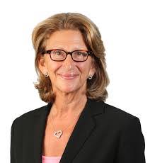 Kathy Braddock's Instagram, Twitter & Facebook