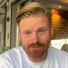 Darin Lindgren's Instagram, Twitter & Facebook