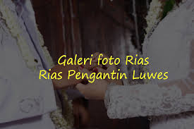 Bahkan, jika kamu kreatif, kamu juga bisa mengembangkannya ke. Foto Rias Pengantin Adat Jawa Sunda Dan Muslimah Berhijab Paket Pernikahan Catering Dekorasi Pelaminan Rias Pengantin Luwes
