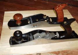The veritas low angle jack plane does perform flawlessly, both upright and on it's side for shooting. Son Of Stan Or Lv And The Development Of The Bu Jack Plane