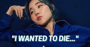 Soojin Kim's Instagram, Twitter & Facebook