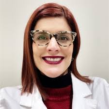 A tener en cuenta: La EMPATÍA es la piedra angular de la medicina y en  general del cuidado a personas enfermas. Después de esto vienen los  sistemas, procesos, tecnologías, etc. Sin empatía