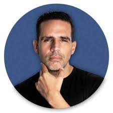 Beverly Gil's Instagram, Twitter & Facebook