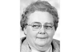 Evelyn McIntyre Obituary (2003)