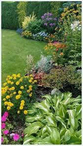 22 Easy And Low Maintenance Front Backyard Landscaping Ideas Backyardideas Backyard Landscape Architecture Front Yard Landscaping Design Cottage Garden Design