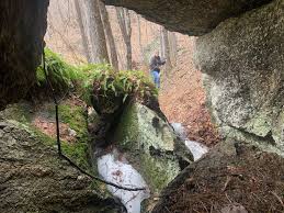 Rondinones' Adventures: Devil's Den Cave - Ashland, NH
