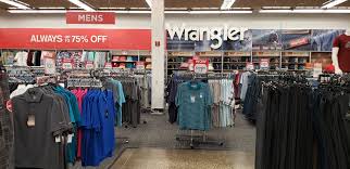 Lots Of Wow Deals To Choose From For Dad Haven T Decided What To Get For Fathersday Shop At Vf Outlet Wow Deals Levis Outlet Summer Looks