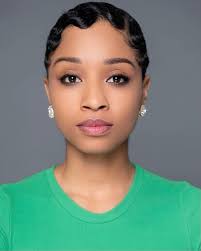 Vee Lee Official added a new photo.