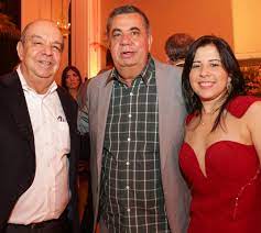 Entre eles, os também políticos leonardo picciani, que foi deputado federal e ministro do esporte de michel temer, e rafael picciani, que exerceu mandatos de deputado estadual, tendo sido secretário de transportes da prefeitura do rio. Leilao De Nelore Vaca Saiu Por Quase Meio Milhao Lu Lacerda Ig