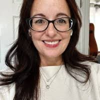 Kami Hunt's Instagram, Twitter & Facebook