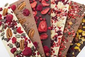 Handmade White Milk And Dark Chocolate Bars With Dried Fruits Chocolate Bark Recipe Chocolate Fruit Homemade Chocolate Bars
