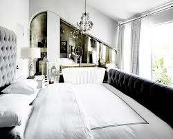 Hq phone +61 2 8356 2700. Eye For Design Decorating Trend Bathtubs In The Bedroom