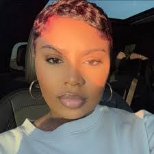 Derrick Oakes's Instagram, Twitter & Facebook