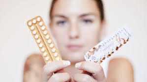 Frauen, die mit der pille verhüten, gehen damit ein risiko ein: Thrombose Vergleich Von Pille Und Astrazeneca Wie Realistisch Ist Das