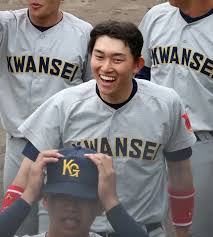 関学大・近大＞勝利に笑顔を見せる広島・新井監督の長男で関学大の新井亮規浩（撮影・河合 洋介） - スポニチ Sponichi Annex 野球