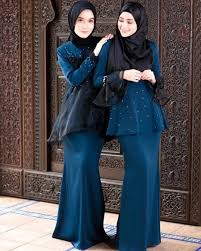 Kamu bisa memadupadankan beberapa jenis kain dengan. 120 Model Baju Pesta Terbaru Tahun 2020 Simple Modern