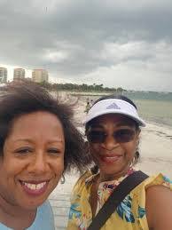 Lucinda Pringle's Instagram, Twitter & Facebook