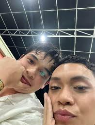 vince and esnyr in one frame YASSS!!