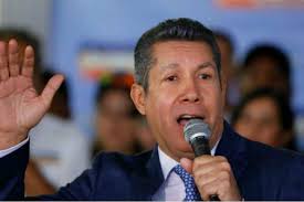 Exigimos que el diálogo que recién inicia se amplíe", afirma Henri Falcón