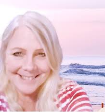 WORK SUCKS, BUT PASSION PAYS (KIND OF) A look into four side hustlers in  the city of Lexington, which explores what it means to work and have  passions. Read now, link in