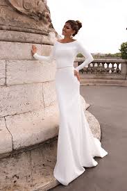 Oksana Face Wedding Dresses Courtesy Of Oksana Face Wedding Dresses Www Shoesast Kennis Co In 2020 Wedding Dresses Simple Wedding Dresses Wedding Dress Long Sleeve