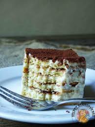 Für das tiramisu werden zu beginn dotter und eiweiß getrennt und in verschiedene schüsseln gegeben. Resepi Cheesekut Tiramisu