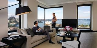 Due to the large diameter of this table, it does not provided as intimate of a setting as a 5' round. 16 Night Ultimate Luxury Australia