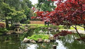 Kew gardens is london's largest unesco world heritage site and has one of the largest and most diverse collections of living plants of any botanic garden in the world. 10 Floral Gardens So Stunning You Ll Forget You Re In London Secret London