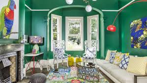 Kelly Green Interior Decor And Paints Green Interior Decor Green Interiors Interior Decorating Living Room