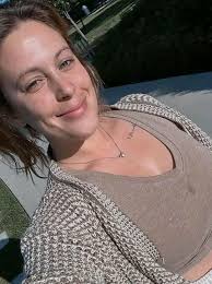 The process of dating and finding a partner involves meeting different  people. Posting men online, comparing dates and making fun of him is  insane. Beware of all of these sad, spiteful women.