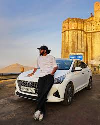 Living That Retro Life💸.......... @shami_11nd . . . . . . . .  #jaamgate#mountainview#nature#viralpost#instafeed#instagram#cargoals#money#hilltopview