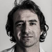 1100+ perfiles de «Max»